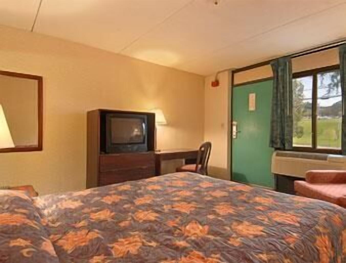 Super 8 By Wyndham White River Junction Chambre photo